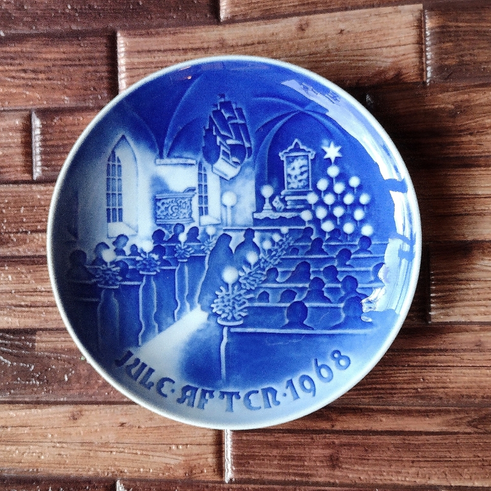 Vintage 1968 Royal Copenhagen Porcelain Collector's Plate 'Christmas in Church"